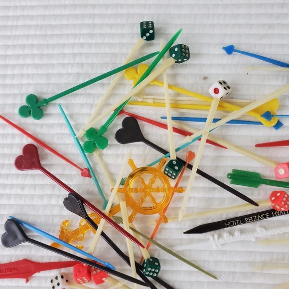 54 MCM Hors d'oeuvre Appetizer Picks Cocktail Sticks Dice Vintage Souvenir 3" - Picture 4 of 5